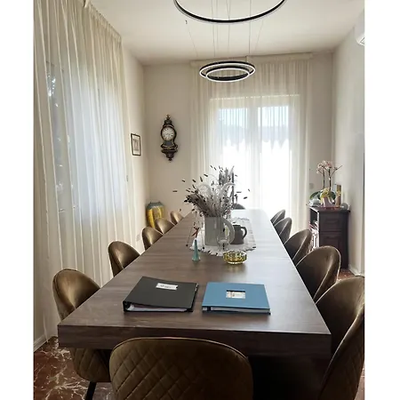 Maison Tondo Homestay szállás Carrara