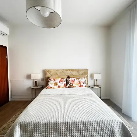 Maison Tondo Homestay szállás Carrara