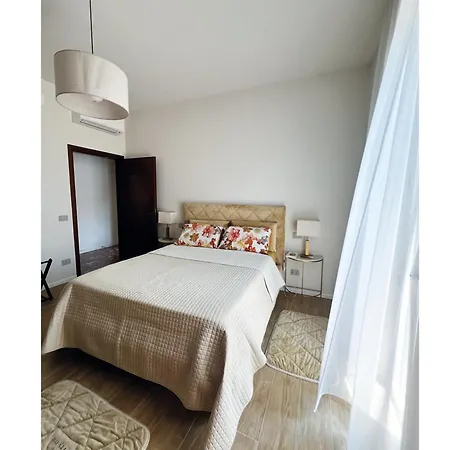 Maison Tondo * Carrara